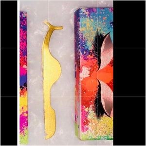 3 for $10 Lash stencil